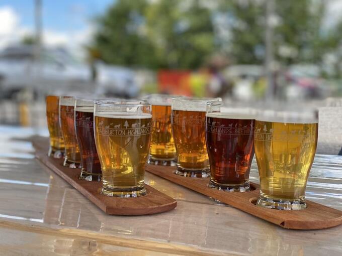 flights of beer in Haliburton Highlands Brewing glasses